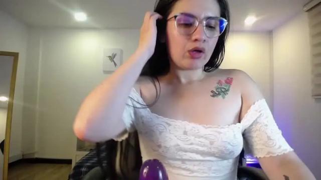 Image 2 of melanie_ferreira Stream on Chaturbate on 16 months ago