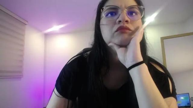 Thumbnail 1, melanie_ferreira's Stream at Chaturbate, 16 months ago