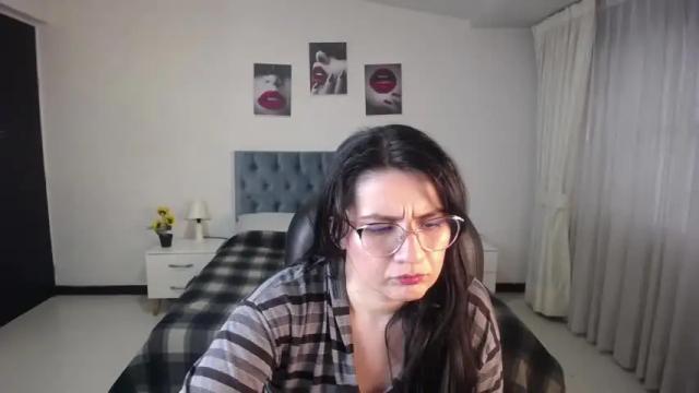 Thumbnail 1, melanie_ferreira's Stream at Chaturbate, 16 months ago
