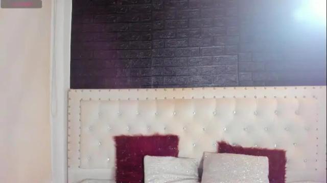 Image 3 of melanie_hh Stream on Chaturbate on 1 month ago