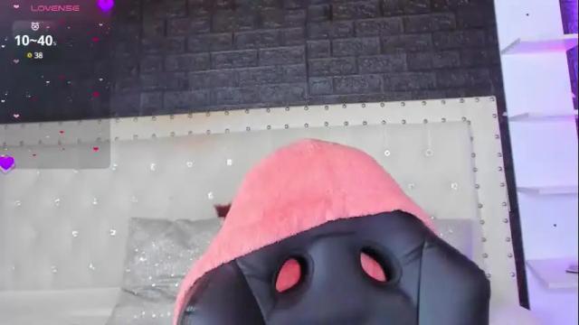 Image 10 of melanie_hh Stream on Chaturbate on 14 days ago