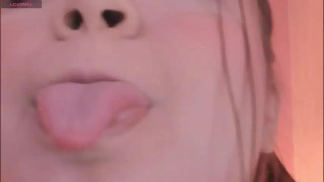 Image 3 of melanie_hh Stream on Chaturbate on 5 days ago