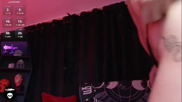 Image 2 of melanie_nyx Stream on Chaturbate on 4 days ago