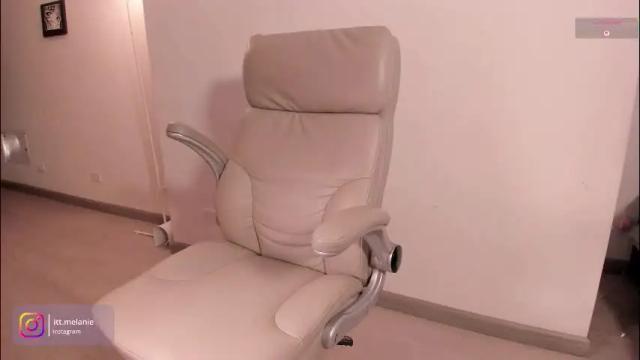 Image 11 of melanie_owo Stream on Chaturbate on 1 month ago