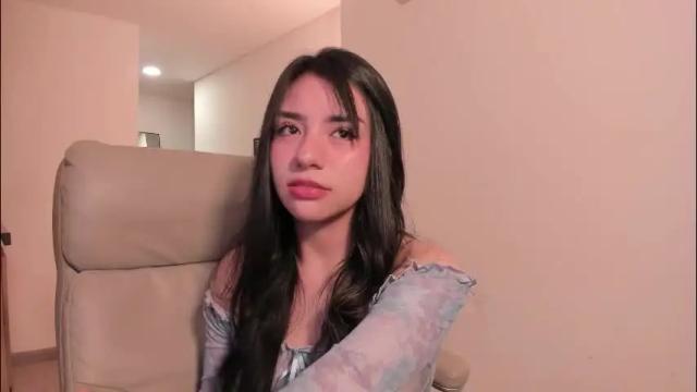 Image 2 of melanie_owo Stream on Chaturbate on 1 month ago