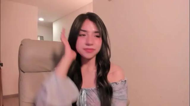 Image 3 of melanie_owo Stream on Chaturbate on 1 month ago