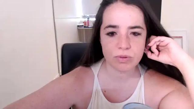 Image 7 of melaniebiche Stream on Chaturbate on 15 months ago