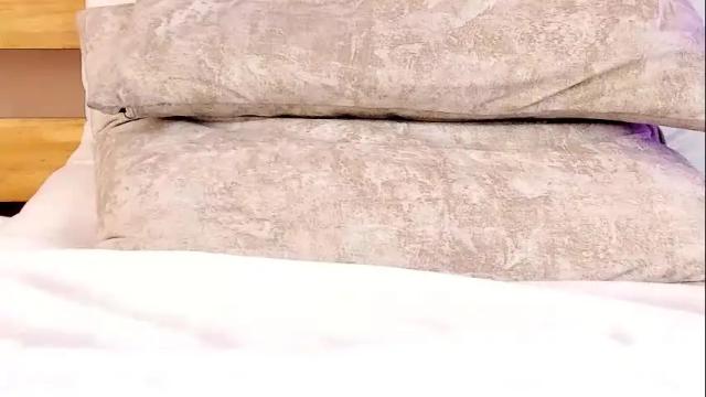 Image 7 of melanieecox Stream on Chaturbate on 1 month ago