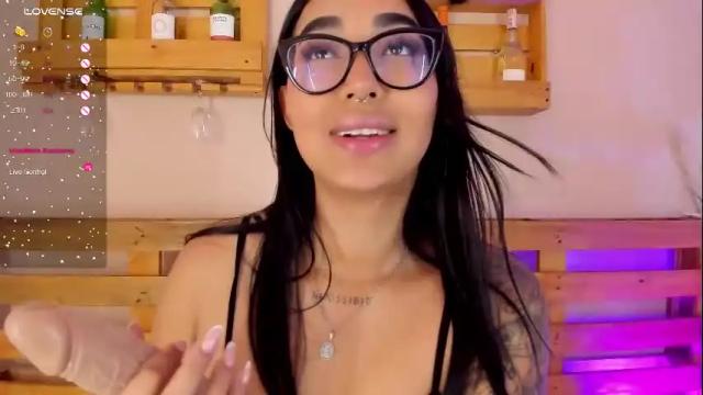 Image 7 of melanieecox Stream on Chaturbate on 12 days ago