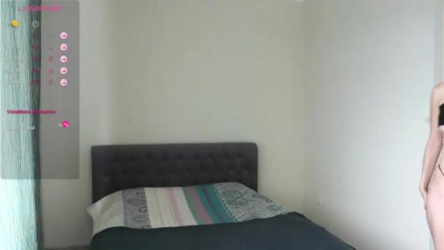Image 8 of melaniemelons_ Stream on Chaturbate on 14 months ago