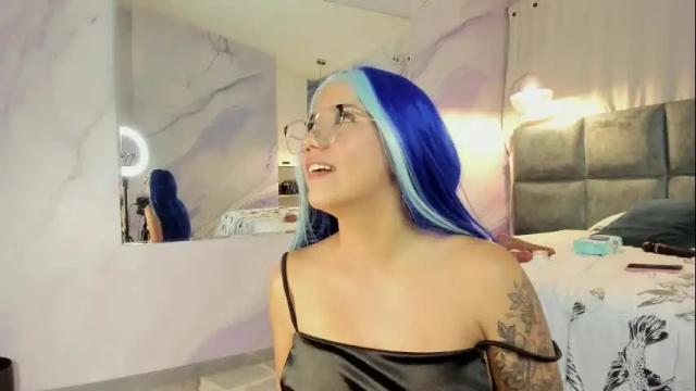 Image 7 of melanieroux Stream on Chaturbate on 2 months ago