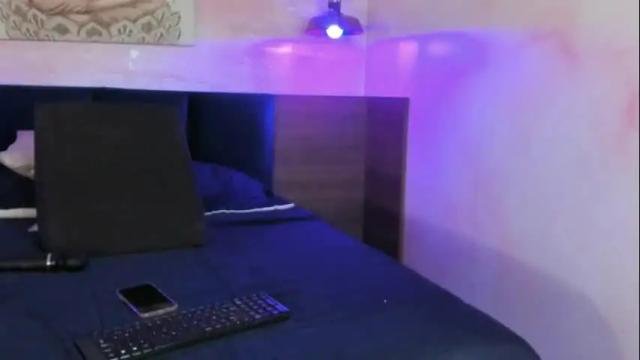 Image 2 of melanieroux Stream on Chaturbate on 1 month ago