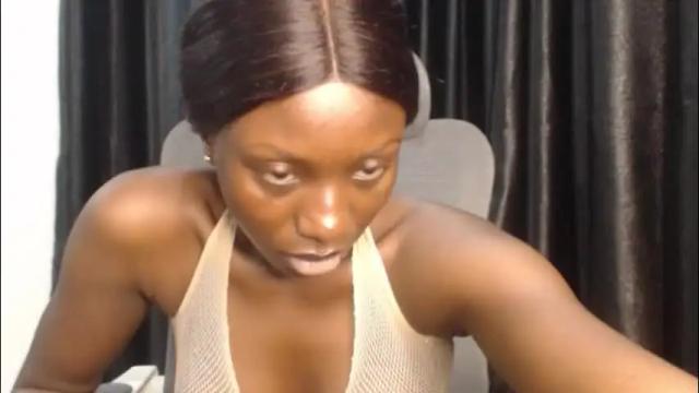 Image 3 of melanine_floral Stream on Chaturbate on 2 months ago