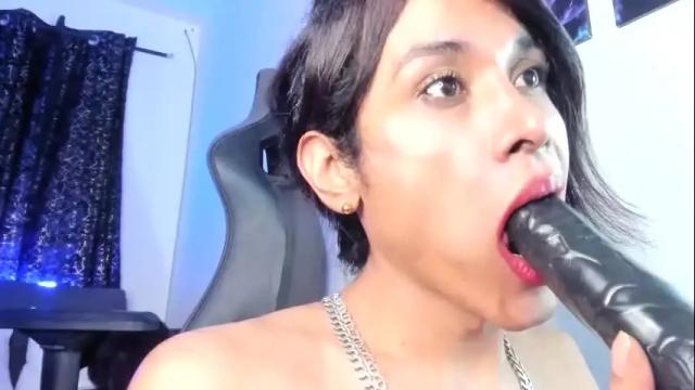 Image 12 of melannia_hills Stream on Chaturbate on 1 month ago