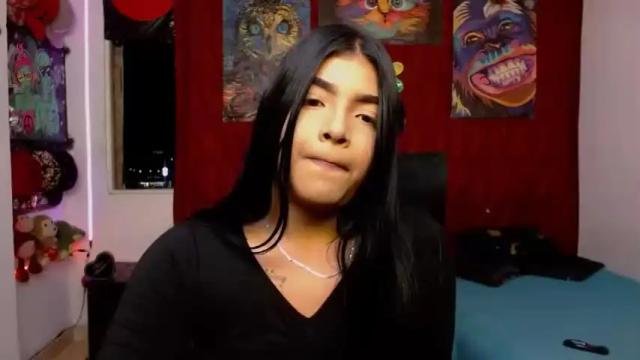 Image 7 of melannie_rousse Stream on Chaturbate on 18 months ago