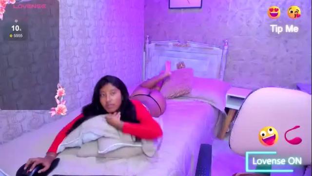 Image 2 of melany_brunette Stream on Chaturbate on 3 months ago