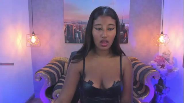 Image 10 of melany_brunette Stream on Chaturbate on 2 months ago