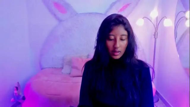 Image 3 of melany_brunette Stream on Chaturbate on 2 months ago