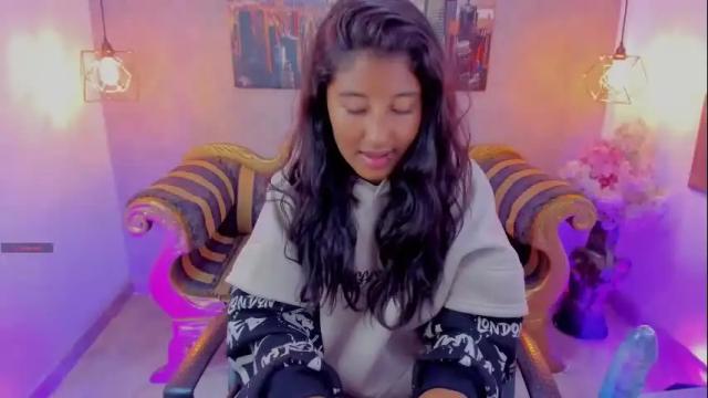 Image 8 of melany_brunette Stream on Chaturbate on 2 months ago