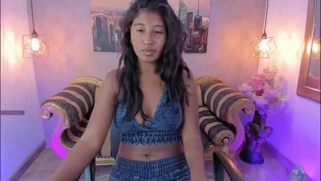 Image 3 of melany_brunette Stream on Chaturbate on 1 month ago
