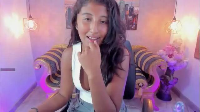 Image 6 of melany_brunette Stream on Chaturbate on 1 month ago