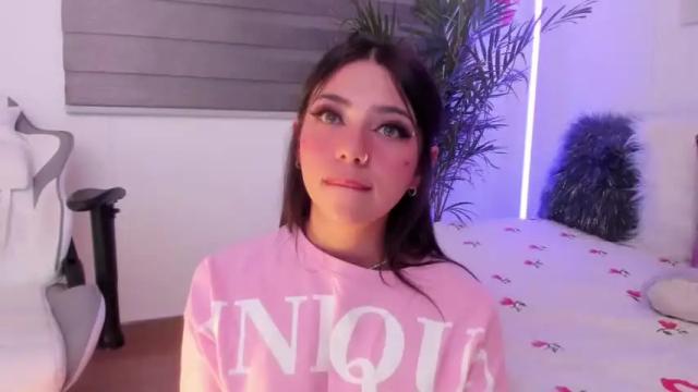 Image 3 of melany_na Stream on Chaturbate on 14 months ago