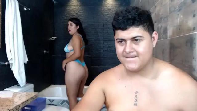 Image 2 of melanyandmartin Stream on Chaturbate on 20 months ago