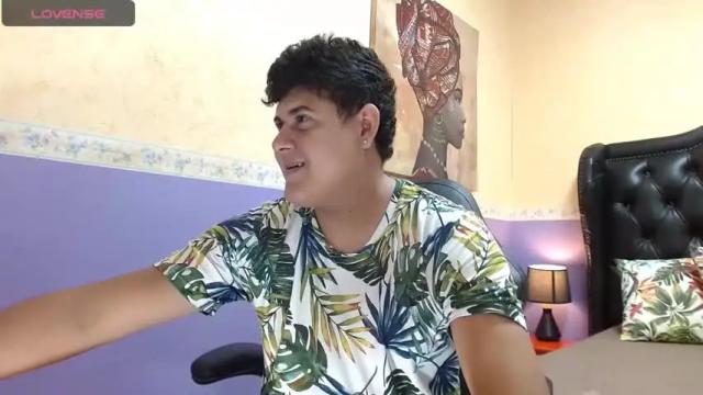 Image 6 of melanyandmartin Stream on Chaturbate on 20 months ago