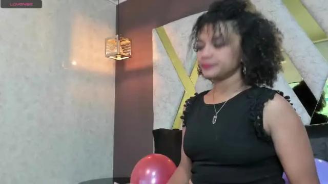 Image 4 of melanylorens Stream on Chaturbate on 22 months ago