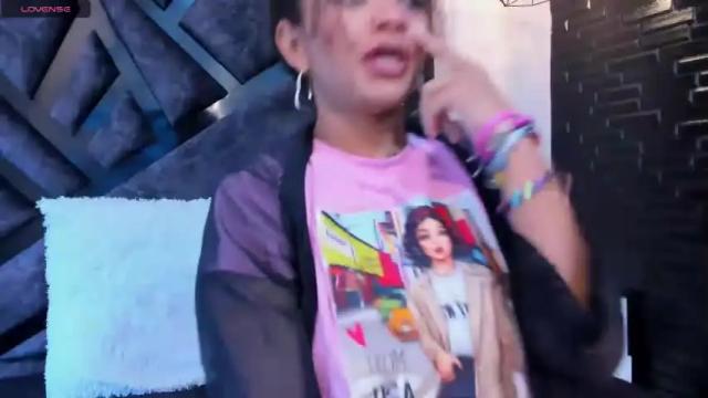 Image 3 of melanylorens Stream on Chaturbate on 22 months ago