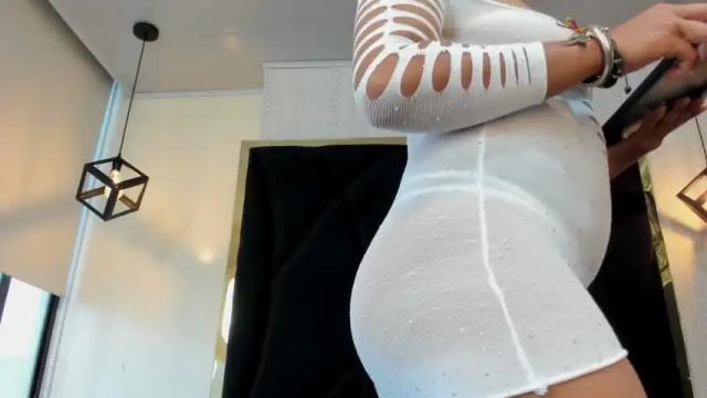 Image 12 of melanylorens Stream on Chaturbate on 22 months ago