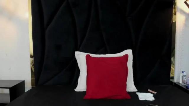 Image 2 of melanylorens Stream on Chaturbate on 22 months ago