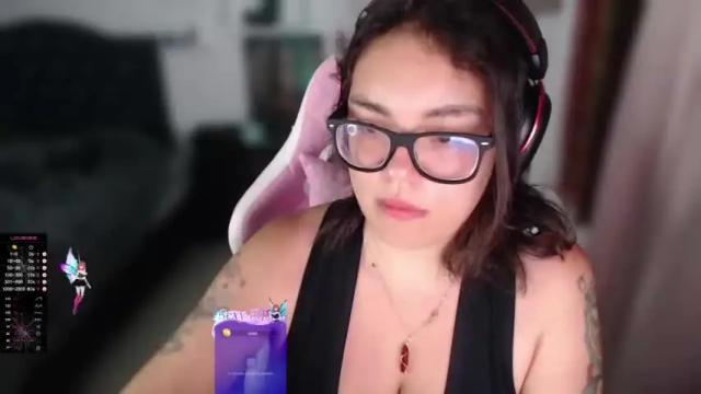 Image 10 of melanypresley_ Stream on Chaturbate on 13 months ago