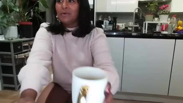 Image 2 of melarose82 Stream on Chaturbate on 18 months ago