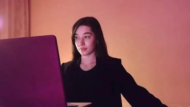 Image 2 of melchior_babyy Stream on Chaturbate on 19 months ago