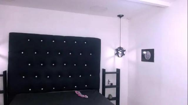 Image 4 of meli_blad Stream on Chaturbate on 1 month ago