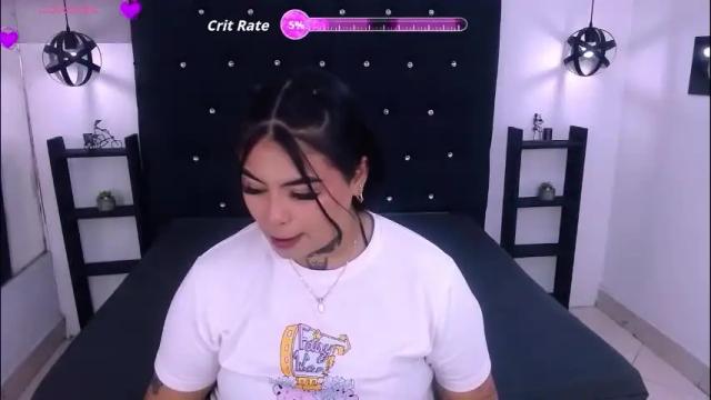 Image 3 of meli_blad Stream on Chaturbate on 27 days ago