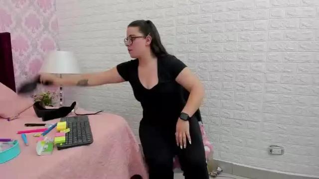 Image 8 of melievanss Stream on Chaturbate on 25 months ago