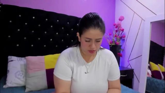 Image 12 of melinda_bob Stream on Chaturbate on 1 month ago