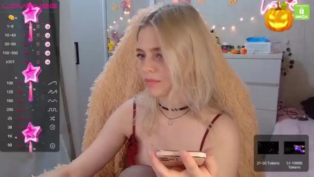 Image 10 of melissa_lisa Stream on Chaturbate on 19 months ago