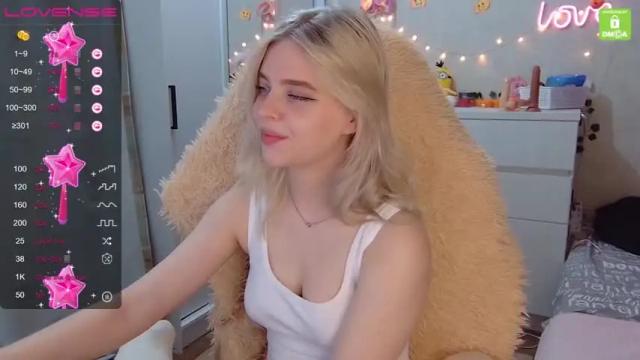 Image 10 of melissa_lisa Stream on Chaturbate on 19 months ago
