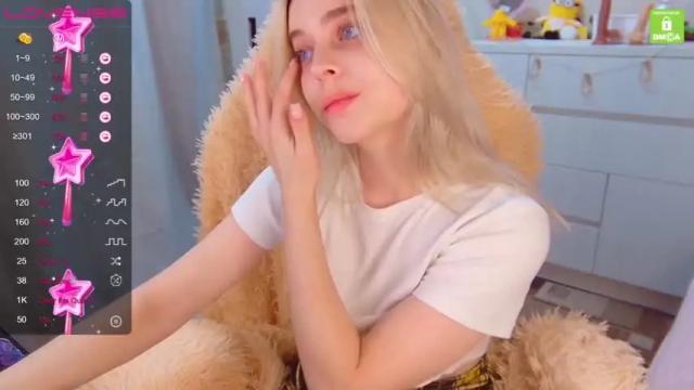 Image 10 of melissa_lisa Stream on Chaturbate on 18 months ago