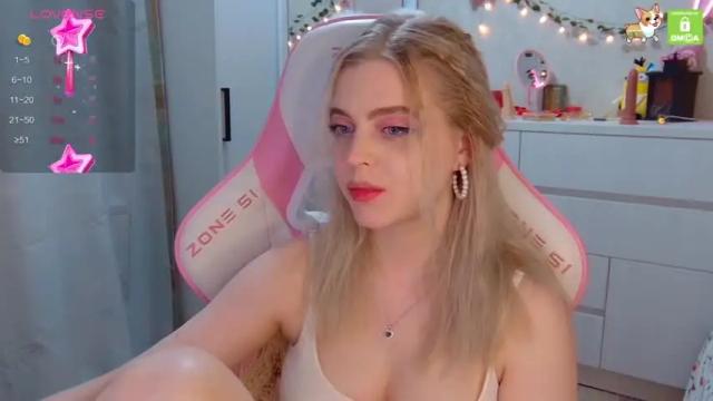 Image 2 of melissa_lisa Stream on Chaturbate on 14 months ago