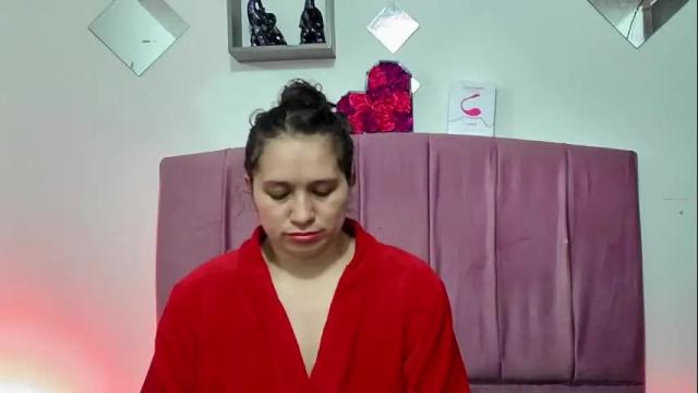 Image 2 of melissa_milf_of Stream on Chaturbate on 22 days ago