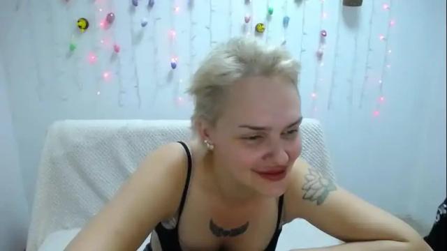 Image 10 of melissacatss Stream on Chaturbate on 3 months ago