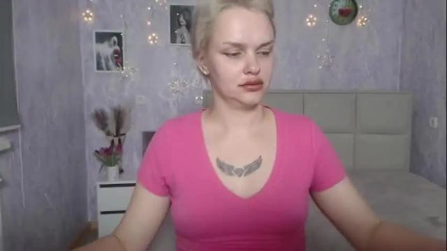 Image 7 of melissacatss Stream on Chaturbate on 2 months ago