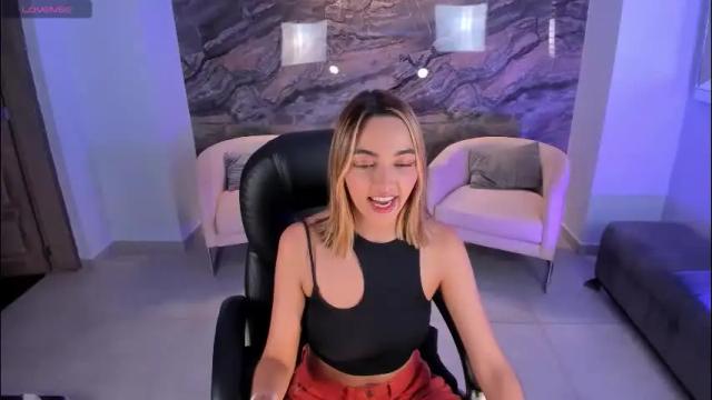 Image 3 of melissamoore_ Stream on Chaturbate on 25 days ago