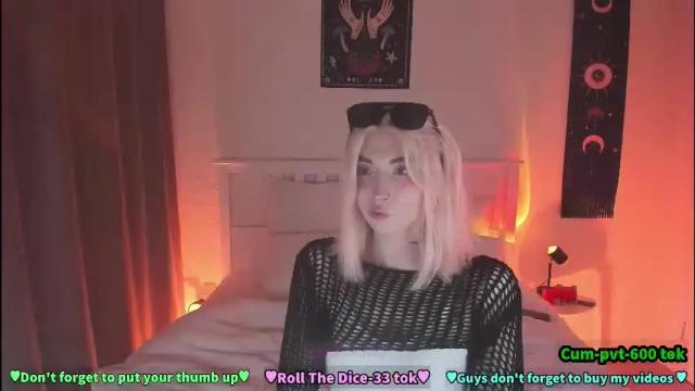 Image 7 of melissaober Stream on Chaturbate on 2 months ago