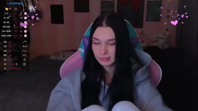 Image 3 of mella_freya Stream on Chaturbate on 1 month ago