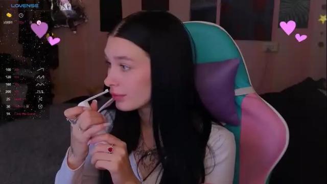 Image 10 of mella_freya Stream on Chaturbate on 1 month ago